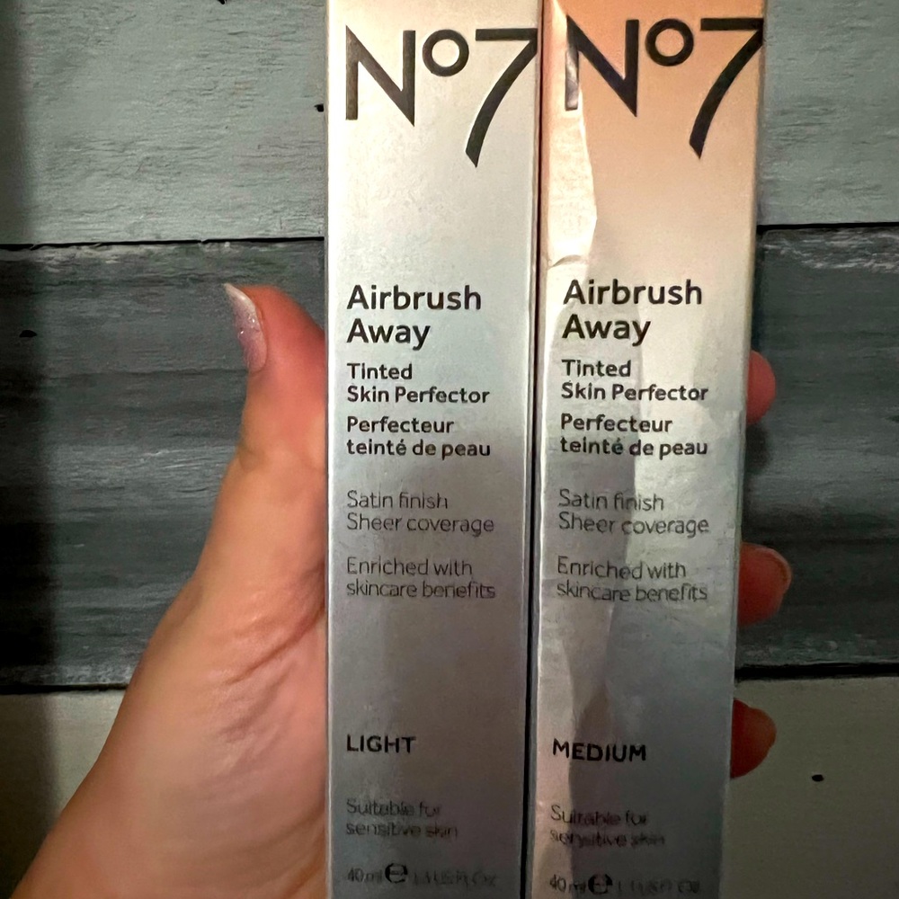 No7 airbrush away tinted primer *discontinued